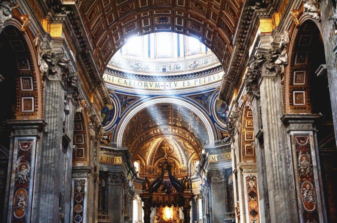 Acesso sem espera: Basílica de São Pedro com guia de áudio