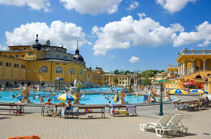Skip-the-Line Széchenyi Spa Entrance Ticket - Locker Pass Weekday
