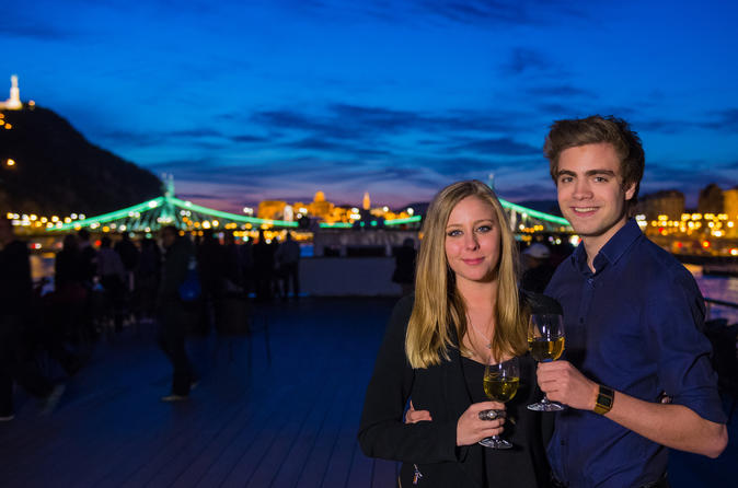 Wine tasting cruise on the Danube River - Wine tasting cruise at 7pm