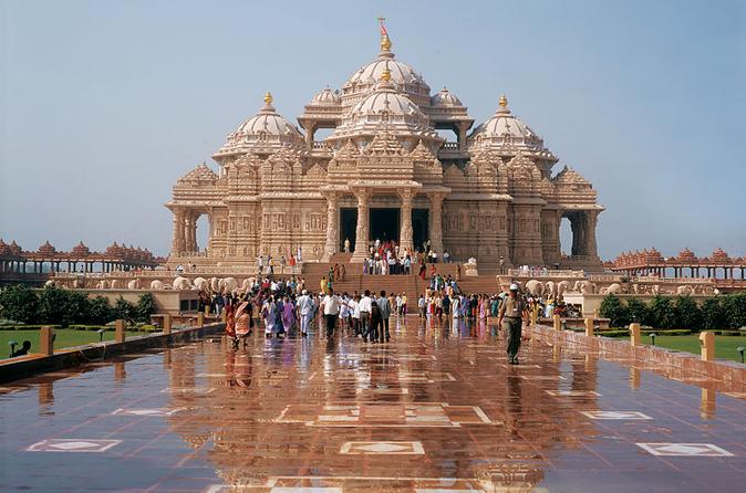 [Image: private-tour-akshardham-temple-and-spiri...199873.jpg]