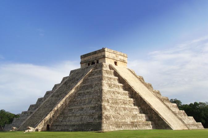 Exclusivité Viator : accès matinal à Chichen Itza avec un archéologue individuel