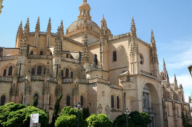Private Tour: Segovia-Tagesausflug von Madrid aus mit dem Hochgeschwindigkeitszug