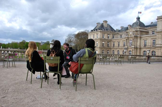 Paris Walking Tour: Saint-Germain-des-Prés and Latin Quarter, including Charcuterie Tasting and Pétanque