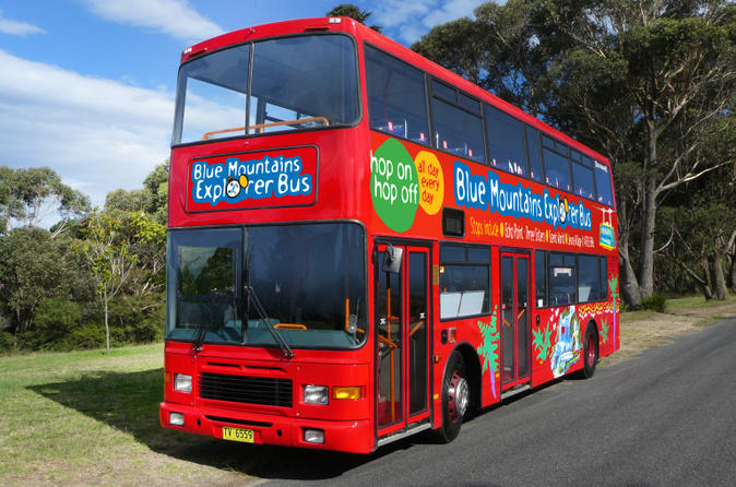 Blue Mountains Hop-on Hop-off Tour with Optional Scenic World Rides and Waradah Aboriginal Centre