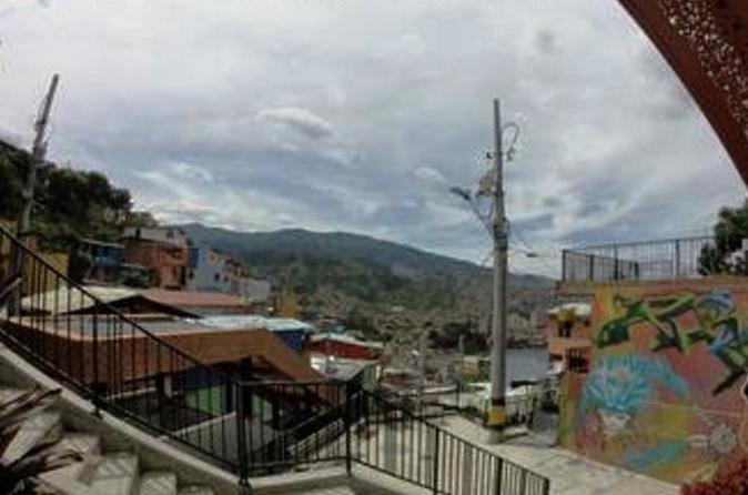 Slum Tour: Urban Escalator of Comuna 13 in