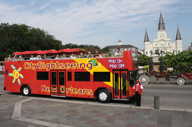 New Orleans Unlimited Sightseeing Package: Hop-On Hop-Off + 3 Walking Tours