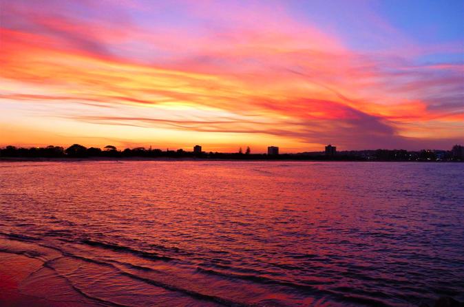 Mooloolaba 2-Hour Sunset Cruise With Canapés And Live Music - Brisbane