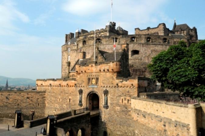 Edinburgh Castle Entrance Ticket - 9:30am - 11am Entry Slot