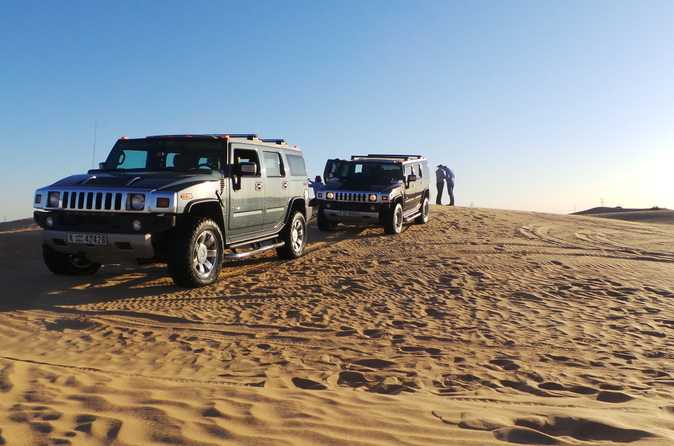Hummer-avontuur in de woestijn van Dubai met barbecue-diner Hummer-avontuur in de woestijn van Dubai met barbecue-diner