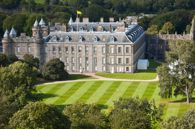 Biglietto per Royal Edinburgh con vari tour Hop-On Hop-Off, ingresso al Castello di Edimburgo