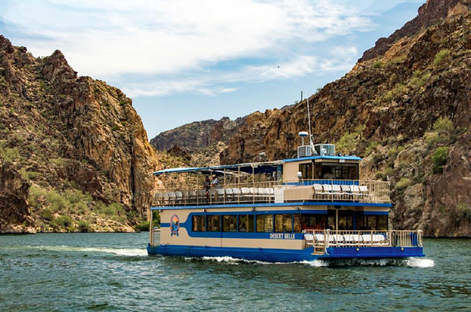Croisière touristique sur le lac Saguaro à bord de la Desert Belle
