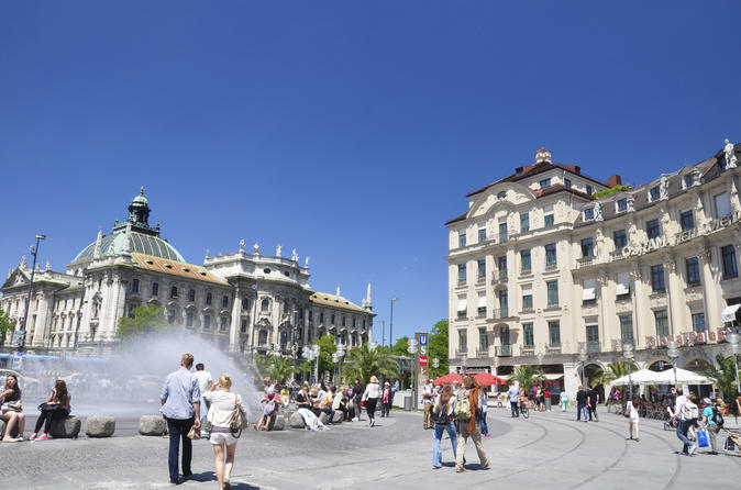 Tour in bicicletta di Monaco con visita facoltativa a Königsplatz e all'Olympiapark