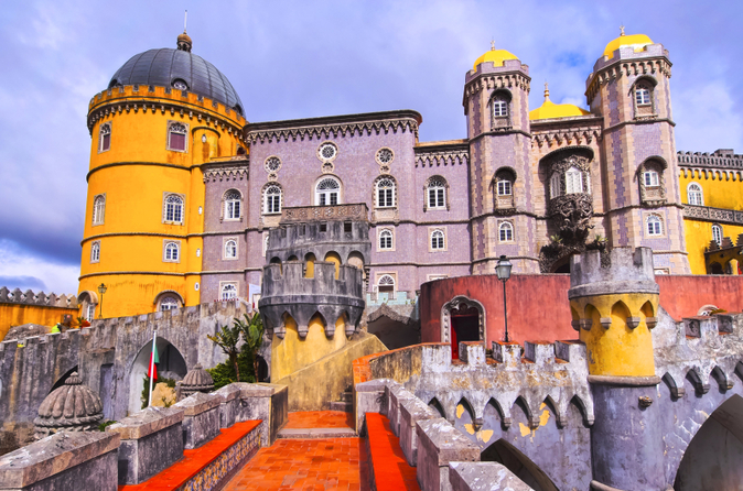 Excursão privada: viagem de um dia inteiro por Sintra saindo de Lisboa, incluindo degustação de vinhos