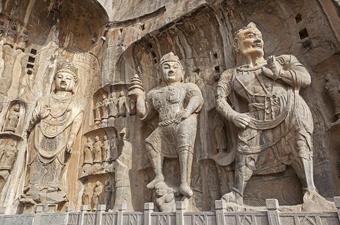 Private Day Tour: Longmen Grottoes and White Horse Temple from Luoyang