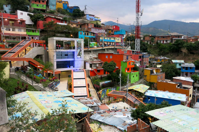 Private Tour: Medellin Graffiti Experience