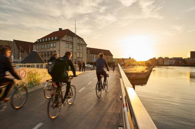 Copenhagen Hidden Gems PhotoWalk tour - Christianshavn & Houseboats