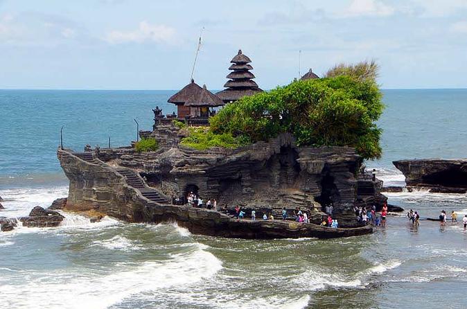  Visit Tanah Lot Temple: