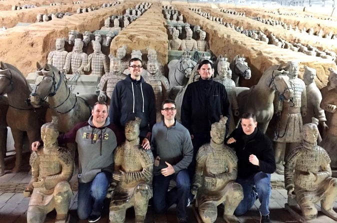 Private Xian Day Tour Including Round Way Flights From Shanghai:  Terra-Cotta Warriors And Horses- Xian City Wall - The Great Mosque