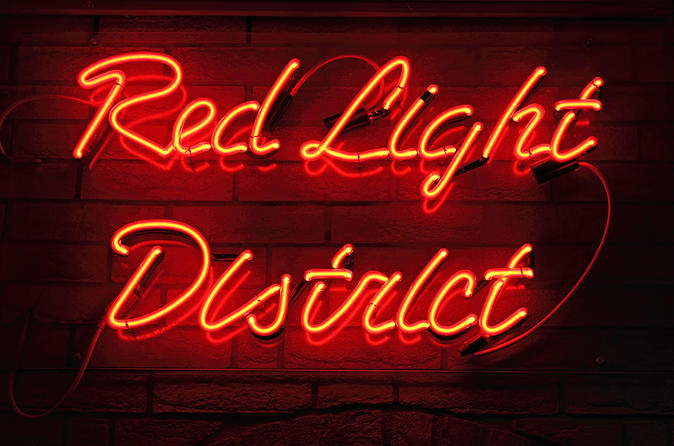 Amsterdam Red Light District Evening Tour with Tasting - English Red Light Tour at 8-pm