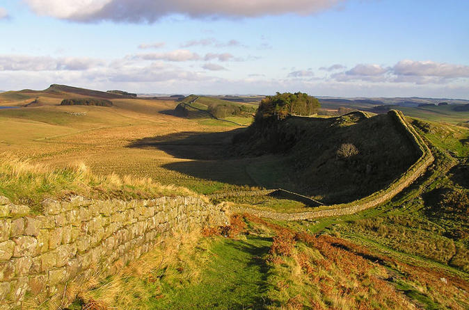 Tour di un giorno della cappella di Rosslyn e del Vallo di Adriano per piccoli gruppi da Edimburgo