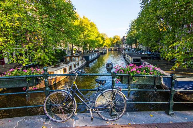 Private Amsterdam Walking Tour Including Refreshments