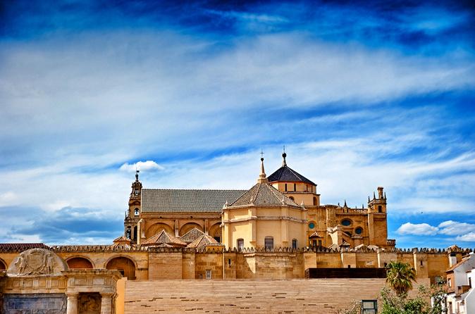 Classic Cordoba: Mosque, Synagogue and Jewish Quarter 2-Hour Guided Tour